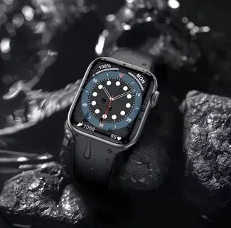 Smartwatch vs. Fitness Band: What’s Right for You?